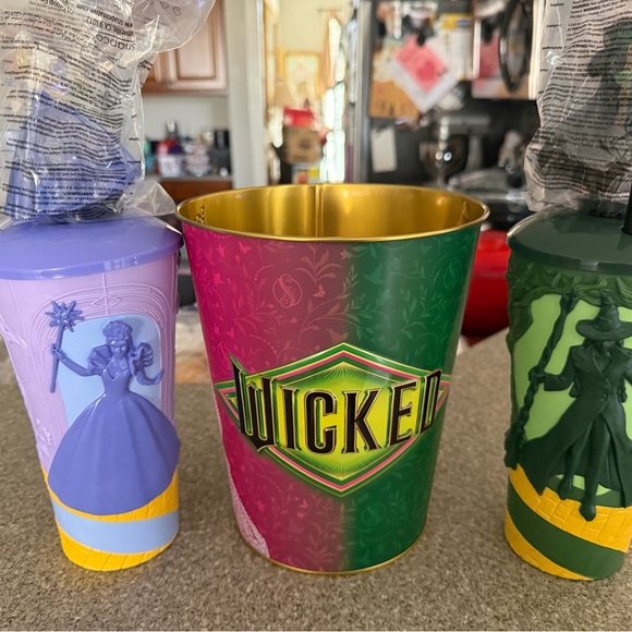 Wicked Party Cup Set and popcorn bucket